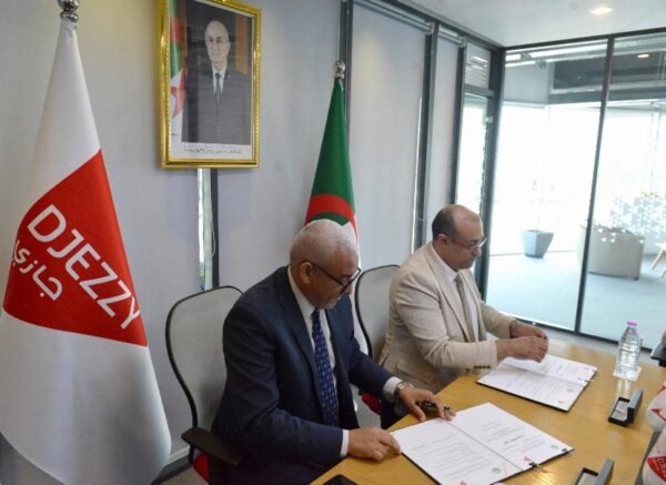 Intégration numérique dans les cités universitaires : signature d'une convention entre l'ONOU et l'opérateur Djezzy