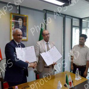 Intégration numérique dans les cités universitaires : signature d'une convention entre l'ONOU et l'opérateur Djezzy
