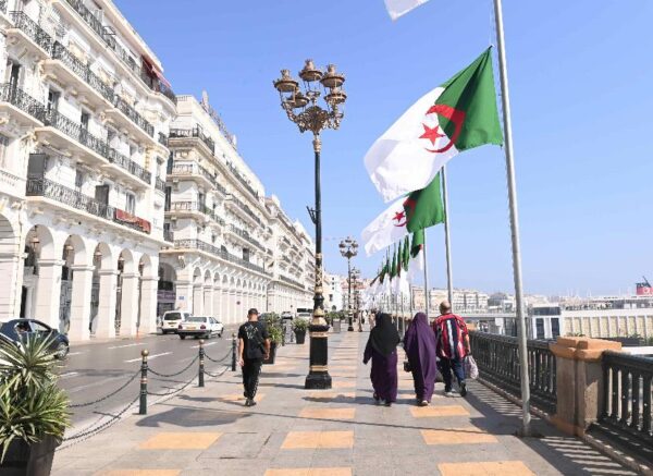 Chute d'un bus de voyageurs dans l'Oued El Harrach : Deuil national d'un et drapeaux en berne