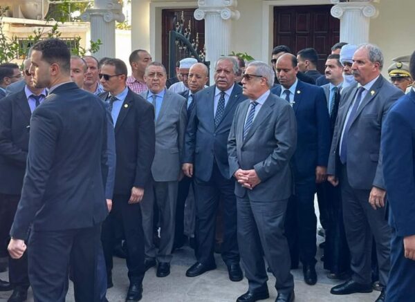 Chute d'un bus dans l'Oued El Harrach: inhumation des victimes au cimetière d’El Alia