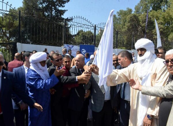 Chute d'un bus dans l'Oued El Harrach: inhumation des victimes au cimetière d’El Alia