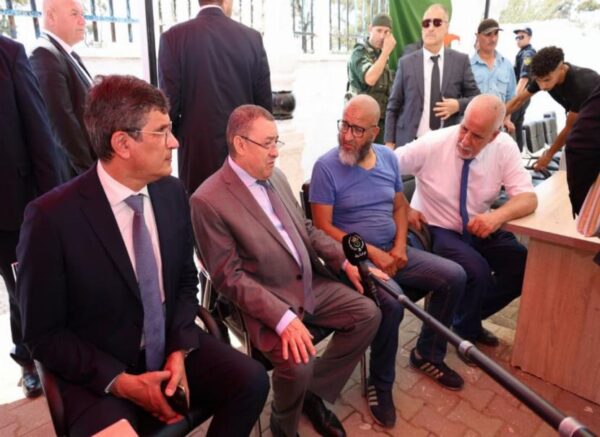 Accident de bus à Wadi El Harrach : le ministre de l'Intérieur continue de présenter ses condoléance