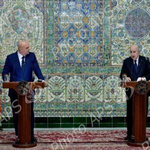 Le président Tebboune anime conjointement une conférence de presse avec son homologue libanais