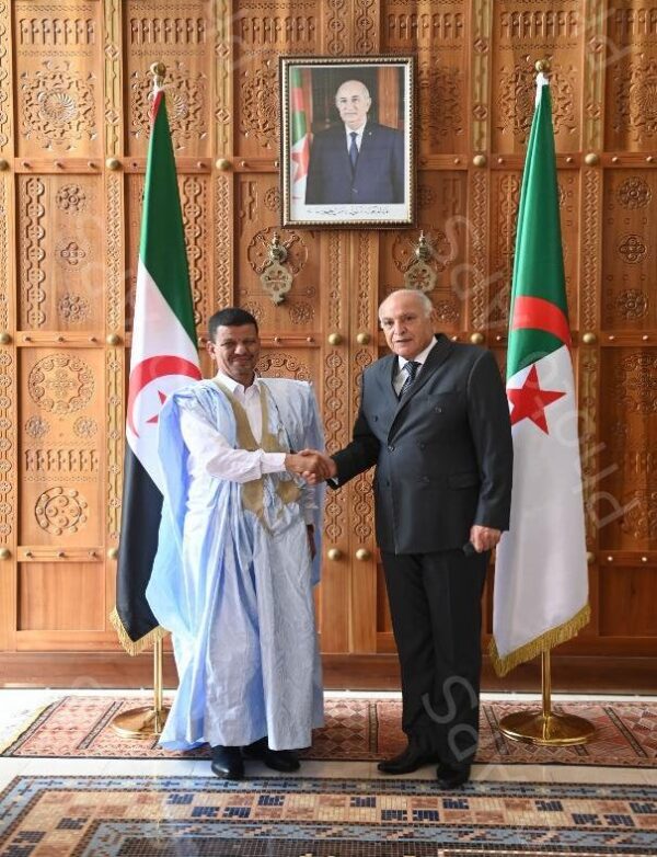 M. Attaf reçoit son homologue Sahraoui.