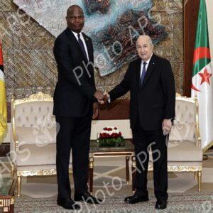 Le président de la République s'entretient en tête-à-tête avec son homologue du Mozambique