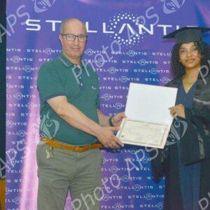 Université d'Oran : Cérémonie d'obtention de diplômes de deux promotions en maintenance industrielle