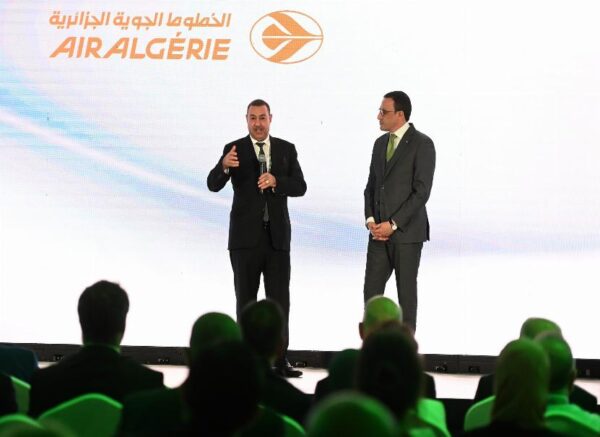 Air Algérie: signature d'un accord pour l'acquisition de 16 avions ATR