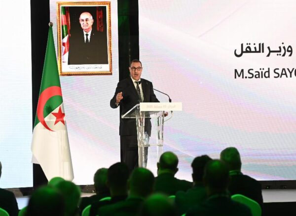 Air Algérie: signature d'un accord pour l'acquisition de 16 avions ATR