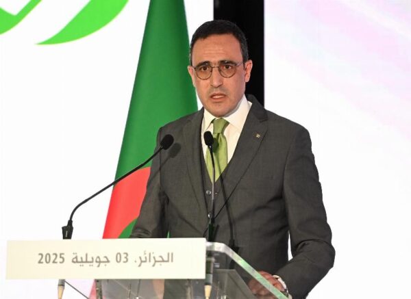 Air Algérie: signature d'un accord pour l'acquisition de 16 avions ATR