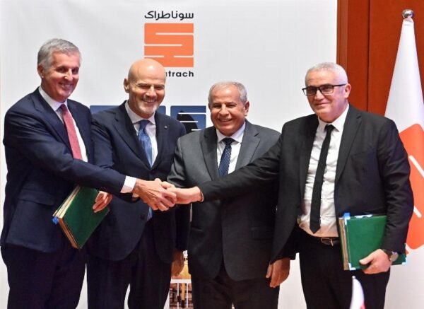 Sonatrach-ENI: un contrat pour l'exploration et l'exploitation des hydrocarbures dans le périmètre Zemoul El Kbar