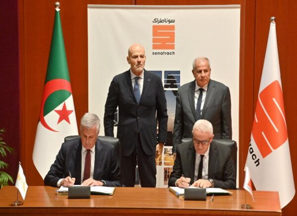 Sonatrach-ENI: un contrat pour l'exploration et l'exploitation des hydrocarbures dans le périmètre Zemoul El Kbar