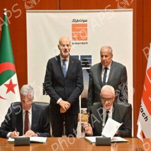 Sonatrach-ENI: un contrat pour l'exploration et l'exploitation des hydrocarbures dans le périmètre Zemoul El Kbar