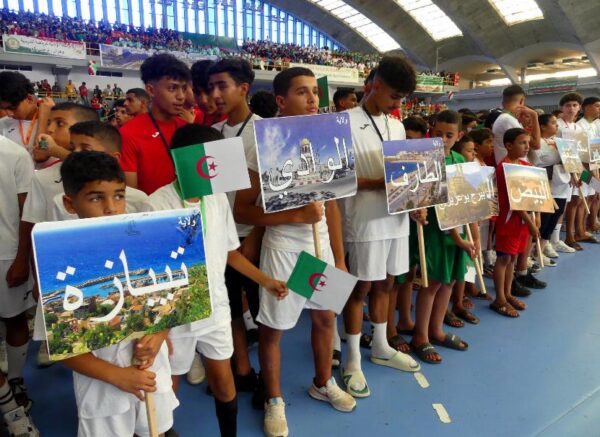 Oran :  coup d'envoi des finales du Championnat national scolaire des sports collectifs