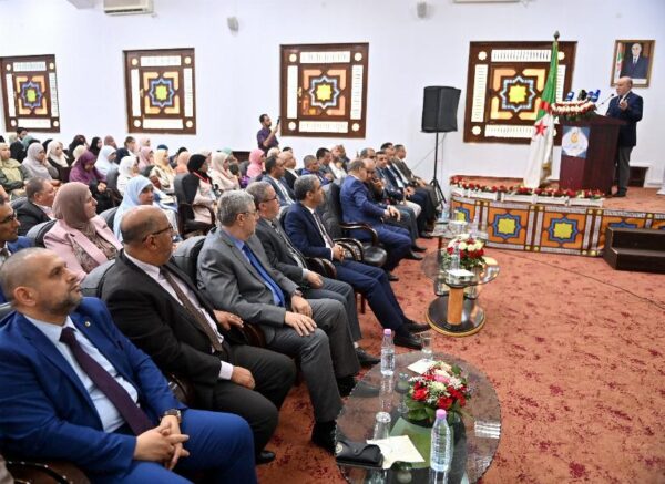Religion : cérémonie de distinction en l'honneur des lauréats des concours organisés durant le Ramadhan pour la saison culturelle (2024-2025)