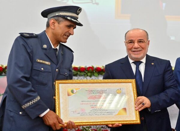 Religion : cérémonie de distinction en l'honneur des lauréats des concours organisés durant le Ramadhan pour la saison culturelle (2024-2025)