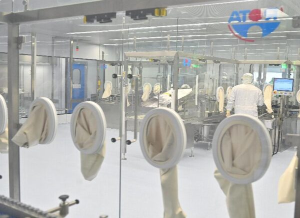 Alger : visite de travail et d'inspection du ministre de l'Industrie pharmaceutique