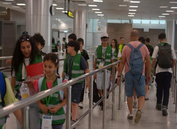 Oran : arrivée d’un groupe de 51 enfants de la communauté nationale à l’étranger