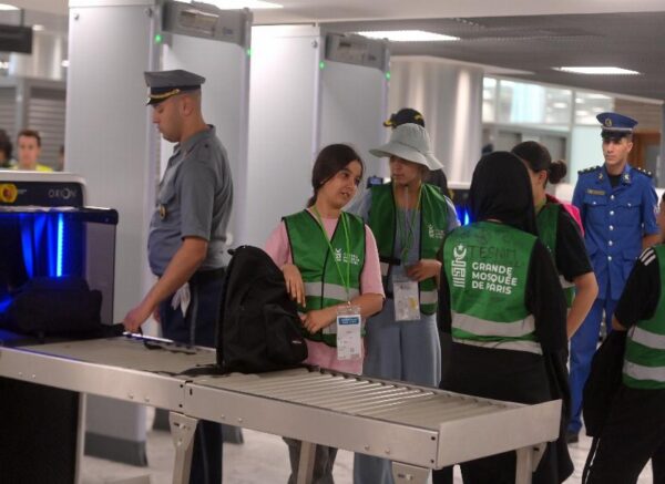 Oran : arrivée d’un groupe de 51 enfants de la communauté nationale à l’étranger
