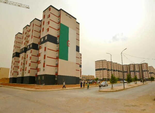 Oran : relogement de 159 familles dans de nouveaux logements
