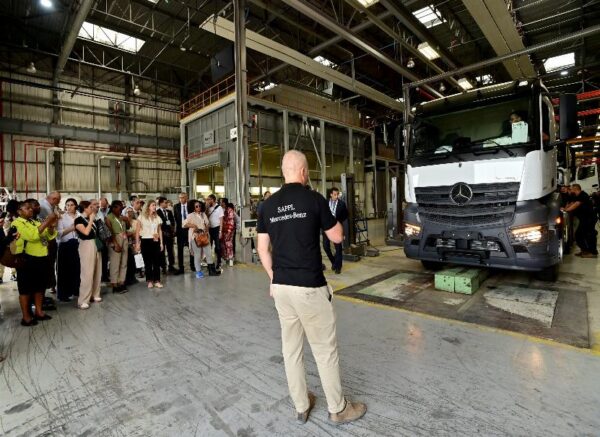 IATF : Une délégation africaine en visite de terrain à plusieurs unités industrielles