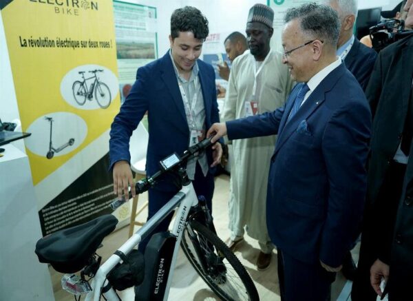 IATF 2025 : M. Baddari visite le pavillon algérien à la Foire commerciale intra-africaine