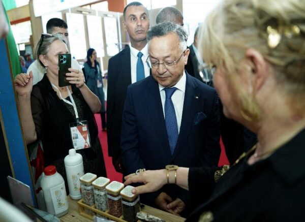 IATF 2025 : M. Baddari visite le pavillon algérien à la Foire commerciale intra-africaine