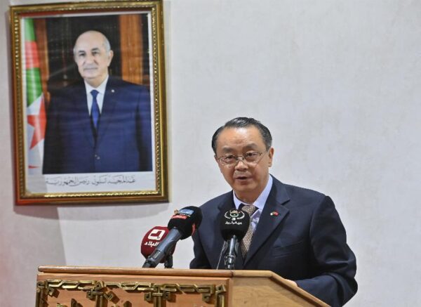 Travaux d’une conférence scientifique historique intitulée: « Algérie-Chine : consécration de l’histoire révolutionnaire et renforcement du futur rayonnant commun »