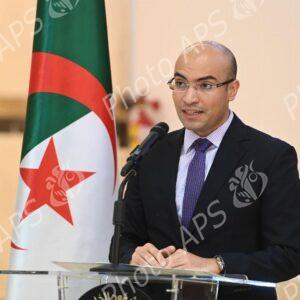 Signature d'une convention-cadre entre le ministère des Affaires étrangères et Algérie Poste