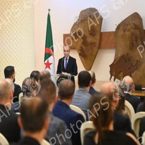 Signature d'une convention-cadre entre le ministère des Affaires étrangères et Algérie Poste