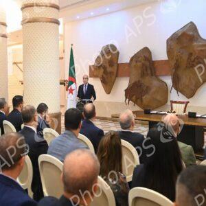 Signature d'une convention-cadre entre le ministère des Affaires étrangères et Algérie Poste