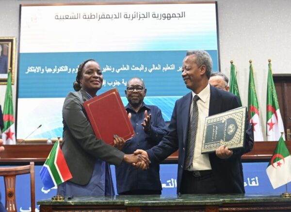 Algérie/Afrique du Sud: signature d'un procès-verbal d'entente pour renforcer le partenariat dans dans le domaine de l'enseignement supérieur