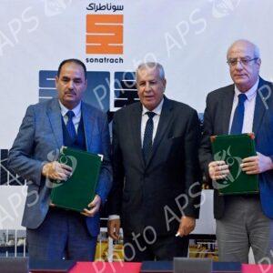 Sonatrach signe trois contrats d'un montant de 60 milliards de dinars avec plusieurs entreprises
