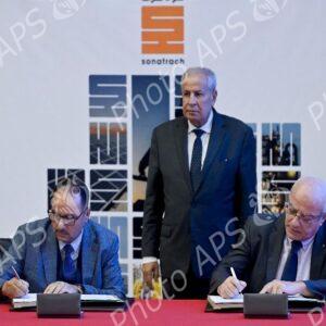 Sonatrach signe trois contrats d'un montant de 60 milliards de dinars avec plusieurs entreprises