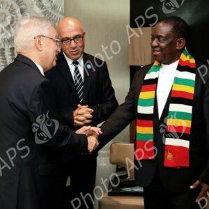 Le Président de la République du Zimbabwe reçoit le Président du conseil de la Nation