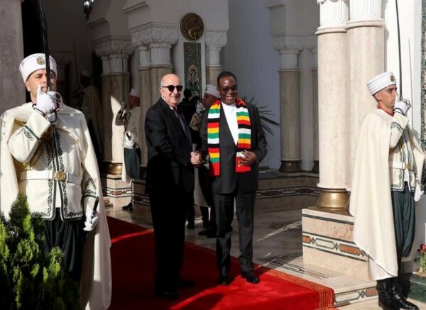 Le président de la République réserve un accueil officiel à son homologue zimbabwéen