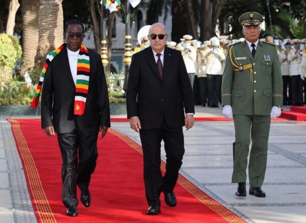 Le président de la République réserve un accueil officiel à son homologue zimbabwéen