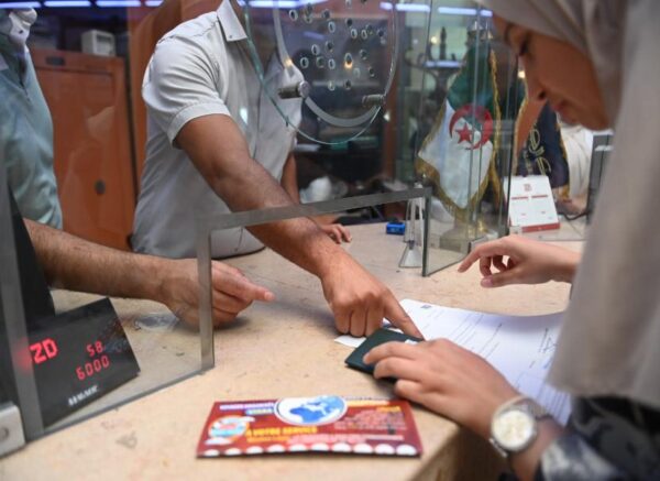 Banque d'Algérie : le lancement officiel de la réservation du nouveau droit de change pour voyage à l'étranger