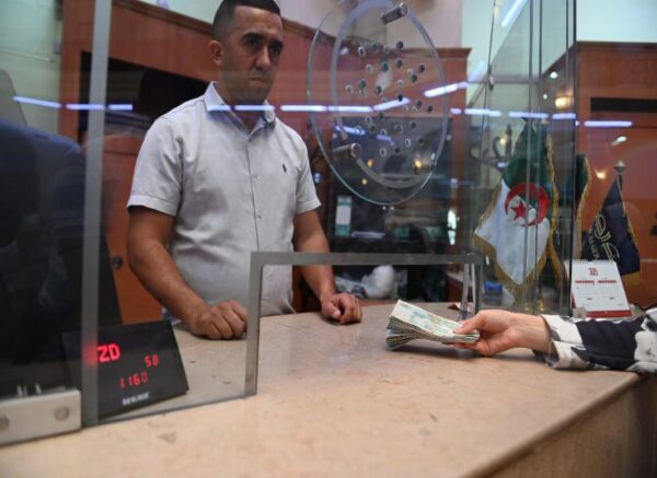 Banque d'Algérie : le lancement officiel de la réservation du nouveau droit de change pour voyage à l'étranger