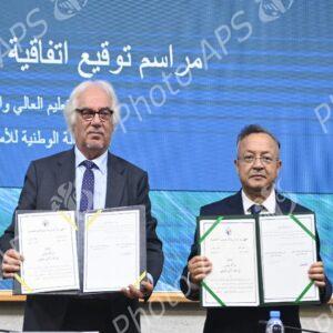Signature d'un accord de partenariat et de coopération entre le ministère de l'Enseignement supérieur et de la Recherche scientifique et l'ANSS