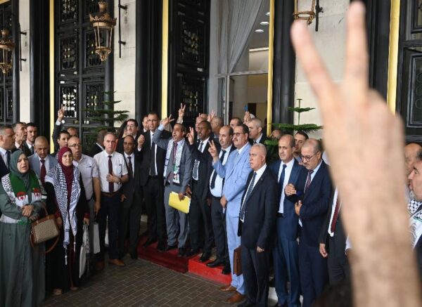 APN : les groupes parlementaires organisent un sit-in de solidarité avec le peuple palestinien