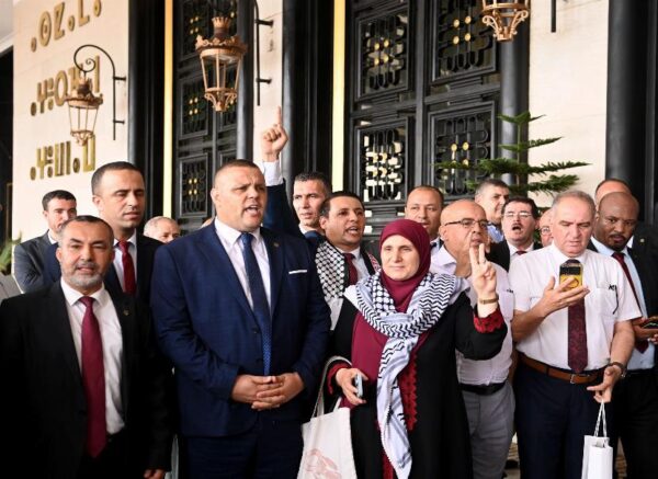 APN : les groupes parlementaires organisent un sit-in de solidarité avec le peuple palestinien