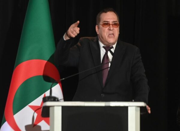 Le ministre de la Communication prend part à une cérémonie en hommage au défunt journaliste Ali Draa