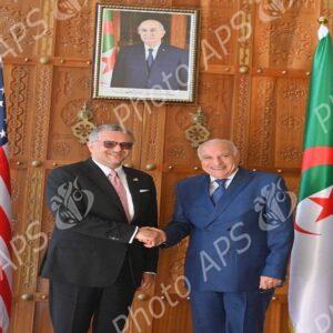Le ministre des Affaires étrangères reçoit le conseiller principal du président des Etats-Unis pour l'Afrique