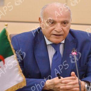 Le ministre des Affaires étrangères s'entretient avec le conseiller principal du président des Etats-Unis pour l'Afrique