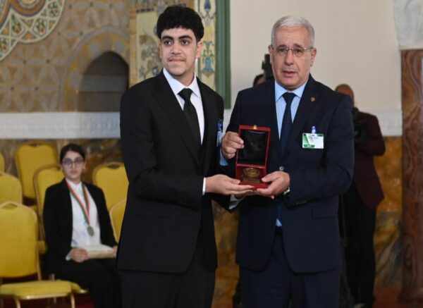 Le président de la République préside la cérémonie de distinction des lauréats du BAC et du BEM