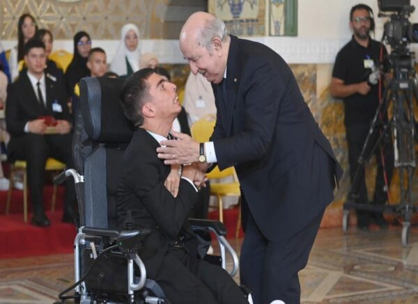 Le président de la République préside la cérémonie de distinction des lauréats du BAC et du BEM