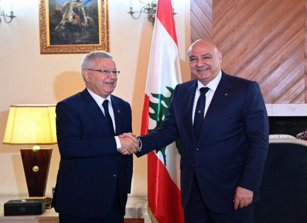 Le Président libanais reçoit le président du Conseil de la nation