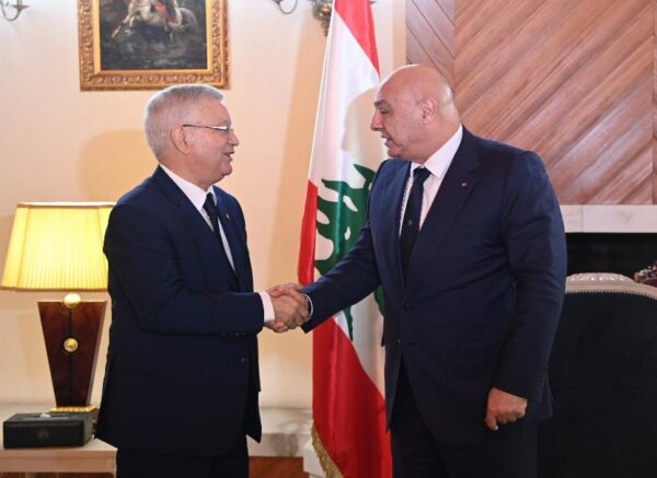 Le Président libanais reçoit le président du Conseil de la nation
