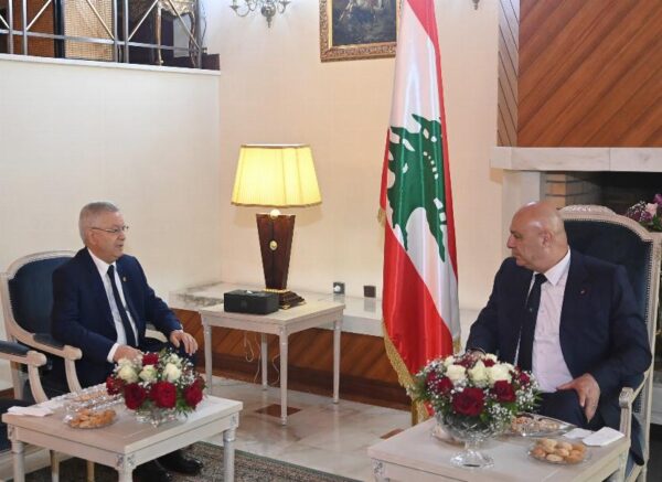 Le Président libanais reçoit le président du Conseil de la nation