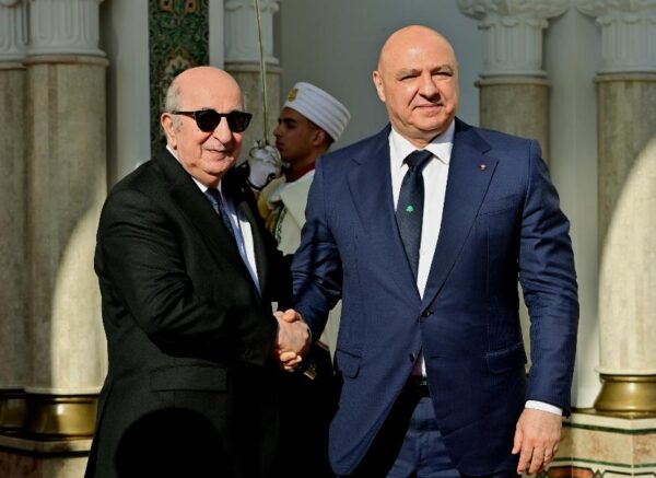 Le président de la République réserve un accueil officiel à son homologue libanais